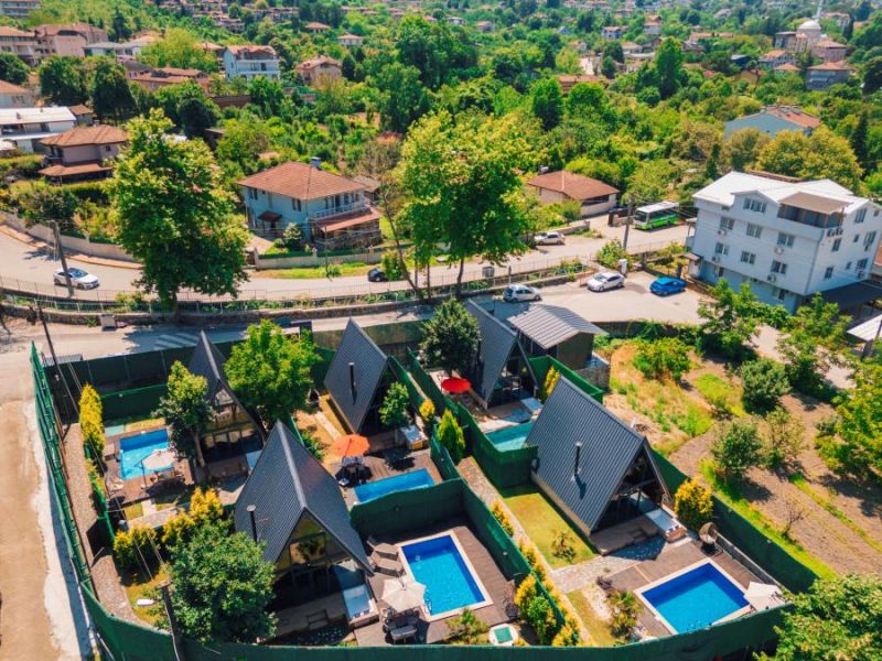 Maşukiye Havuzlu Jakuzili Bungalov