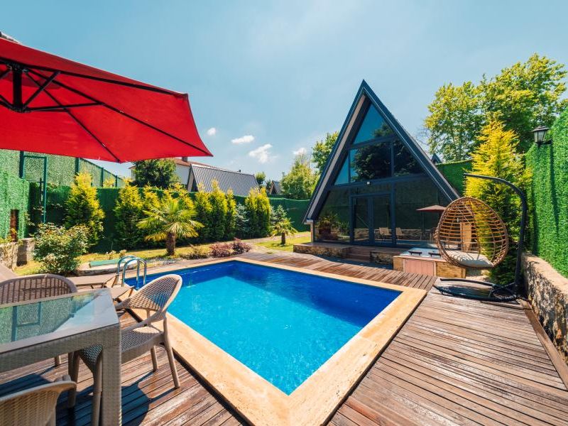 Maşukiye Havuzlu Jakuzili Bungalov