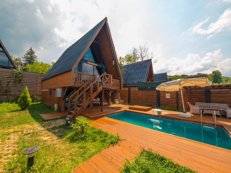 Galaksi Life Havuzlu Jakuzili Bungalov