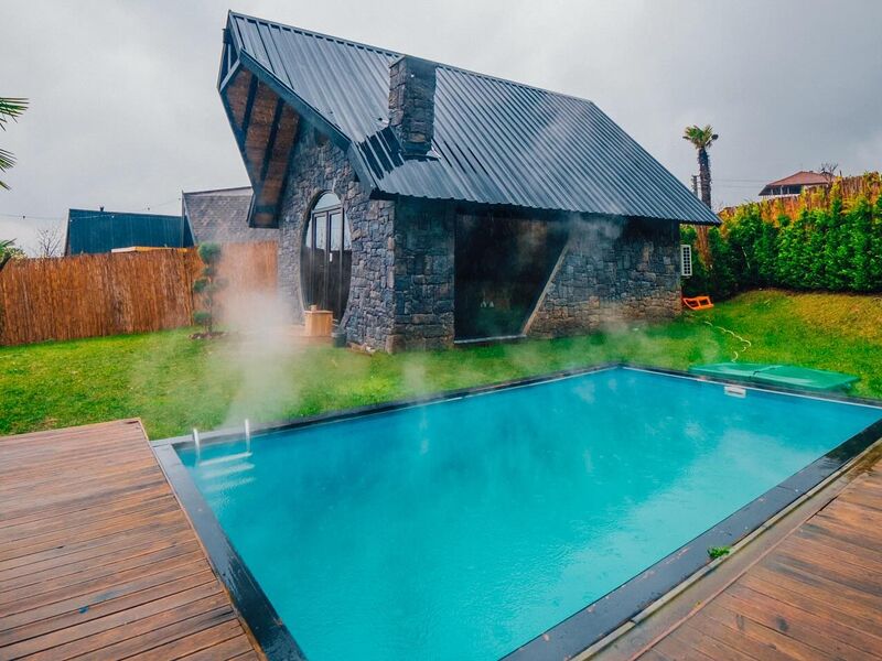 Happy Yellow Suit Stone